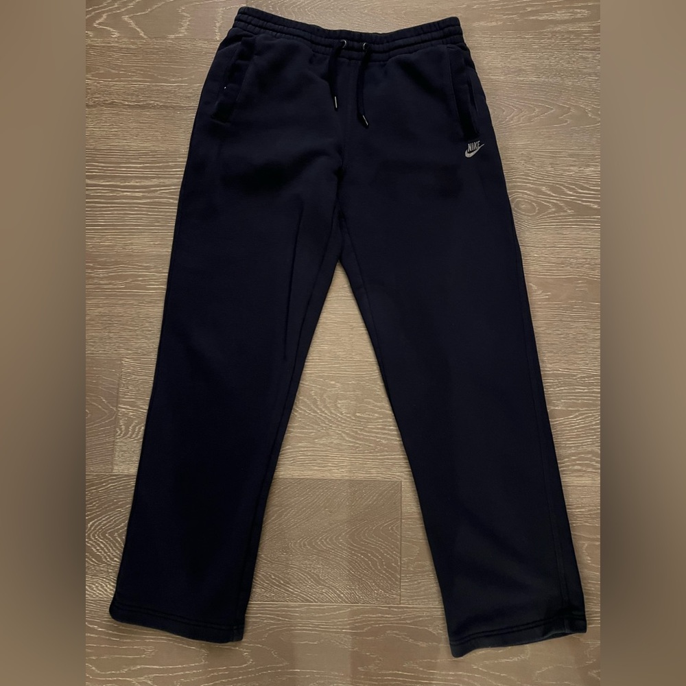 Nike fleece sweatpants size medium